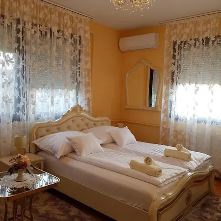 Monika Vendeghaz Guest house *